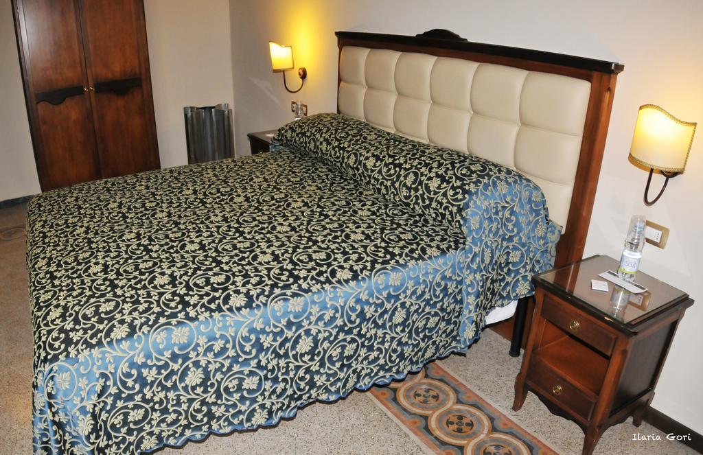 Hhb Hotel Firenze Eksteriør billede