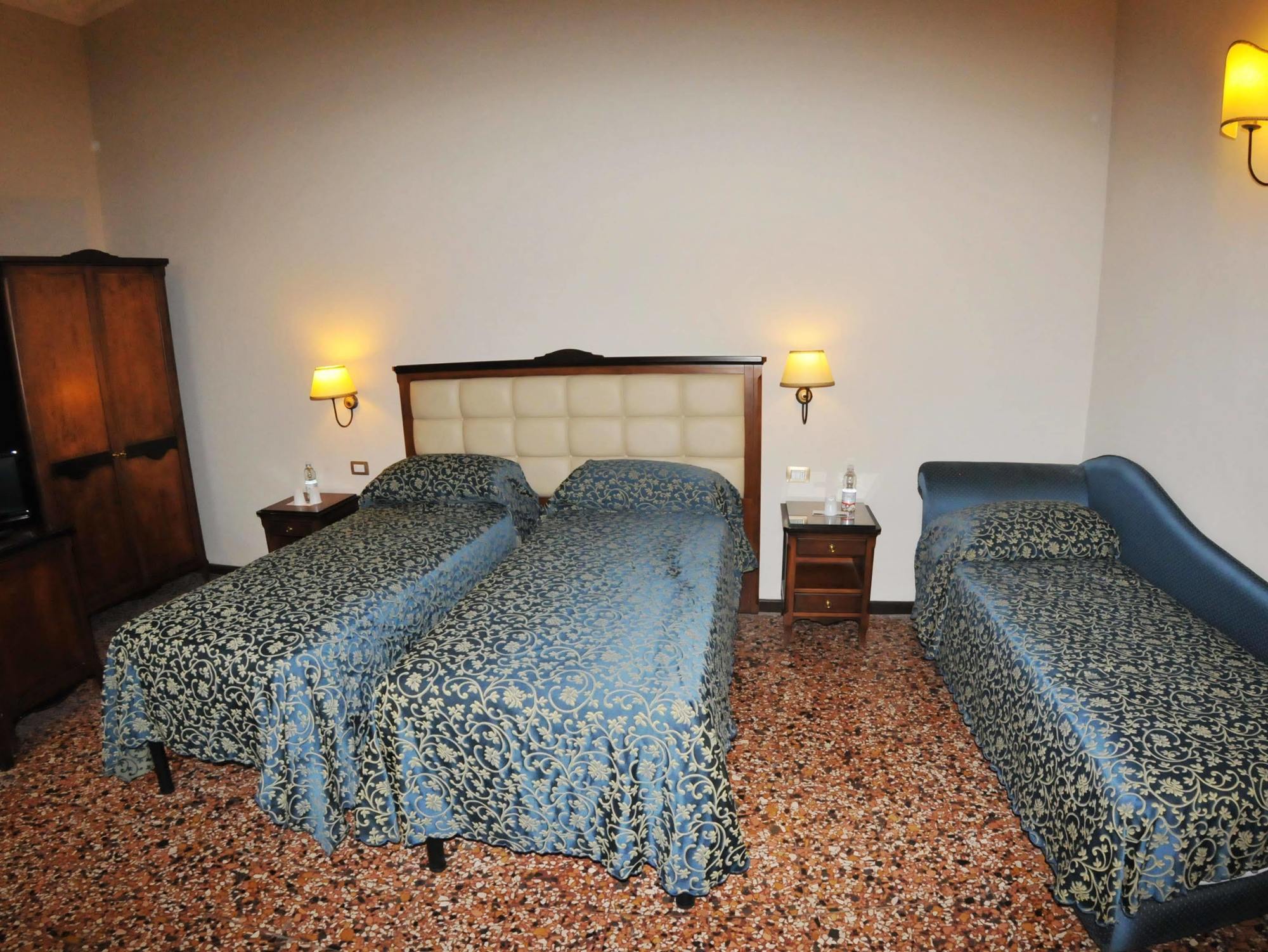 Hhb Hotel Firenze Eksteriør billede