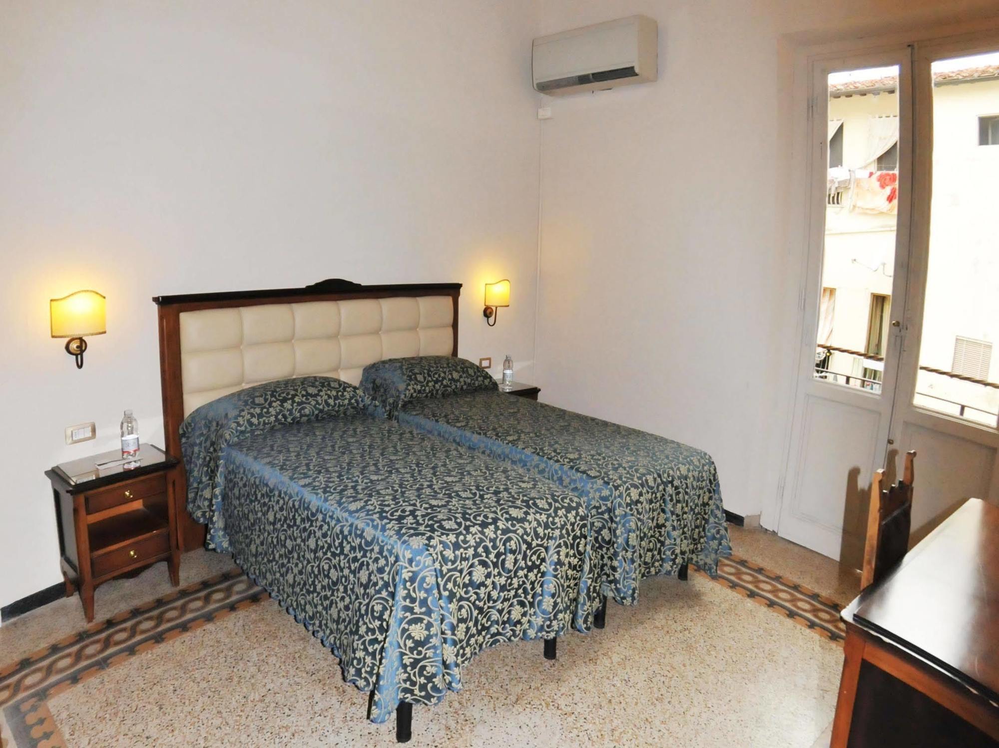 Hhb Hotel Firenze Eksteriør billede