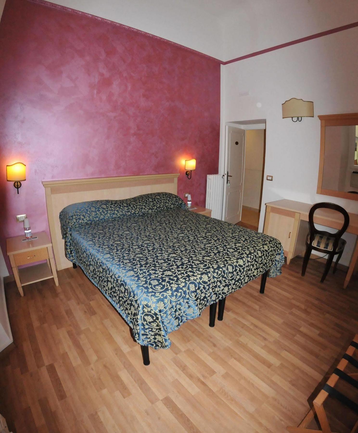 Hhb Hotel Firenze Eksteriør billede
