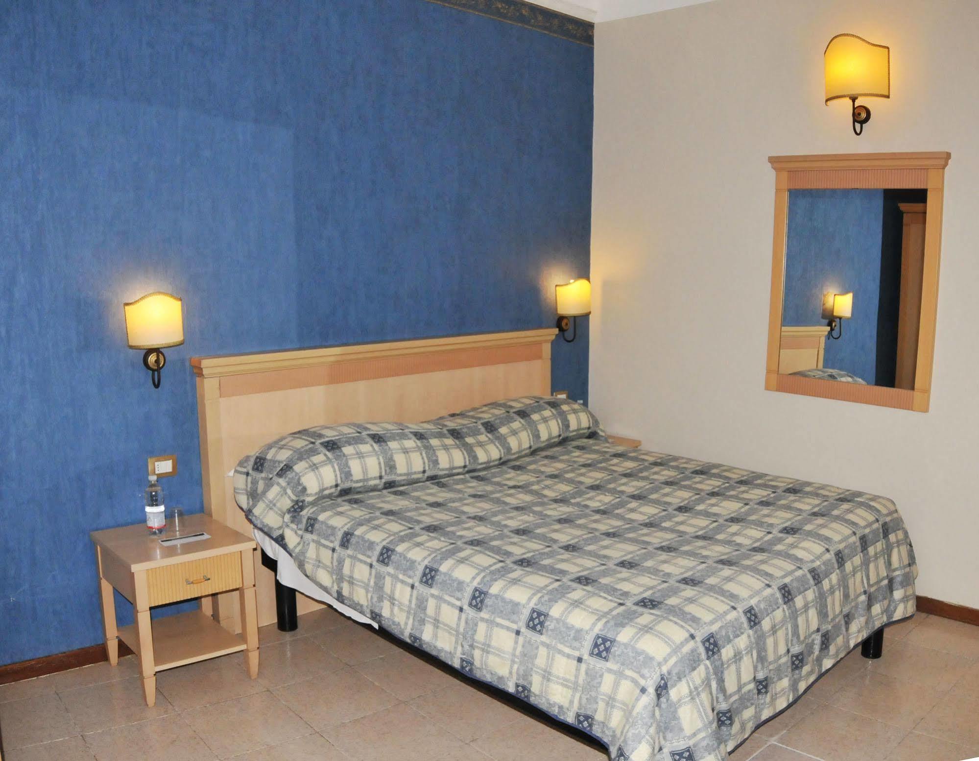 Hhb Hotel Firenze Eksteriør billede