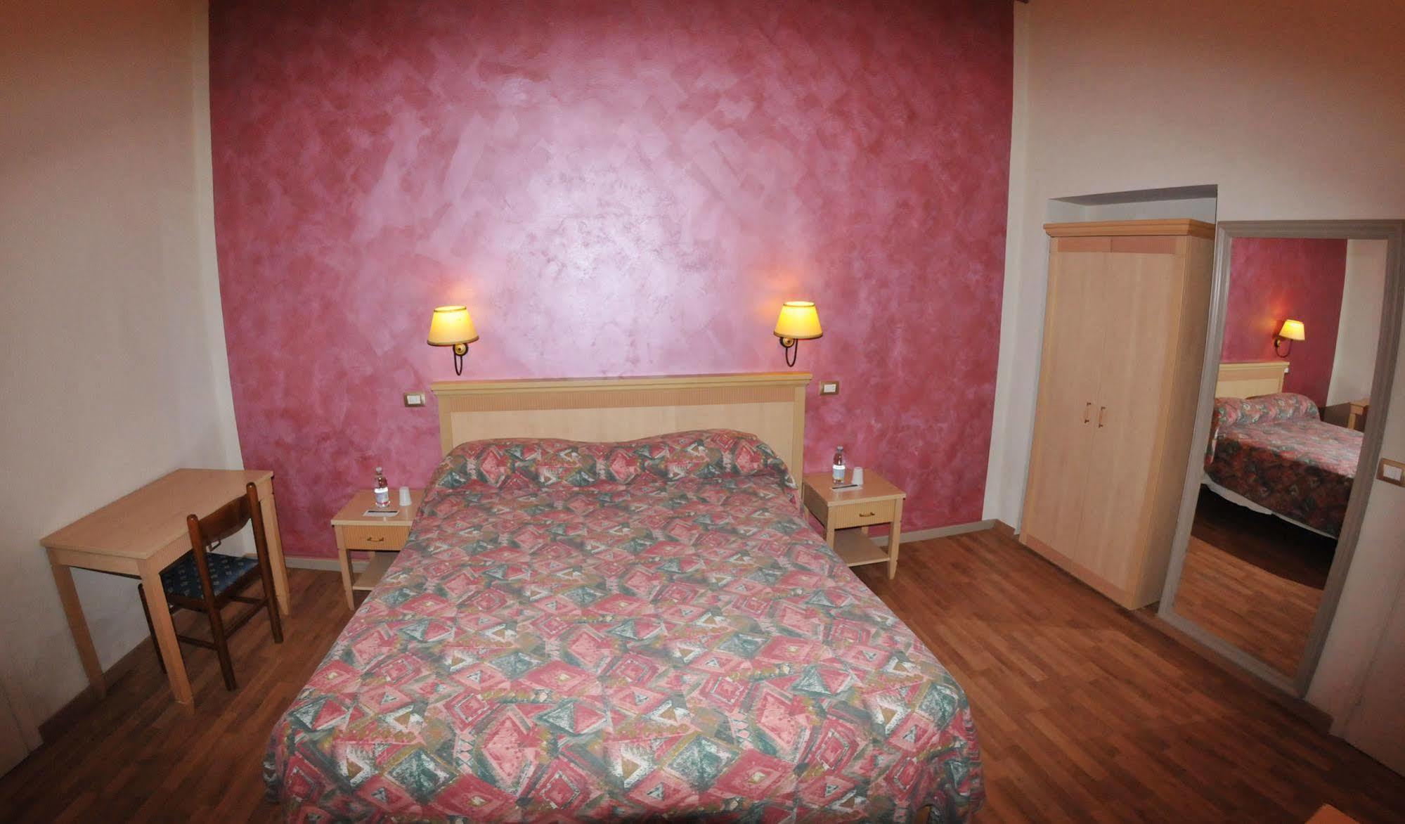 Hhb Hotel Firenze Eksteriør billede