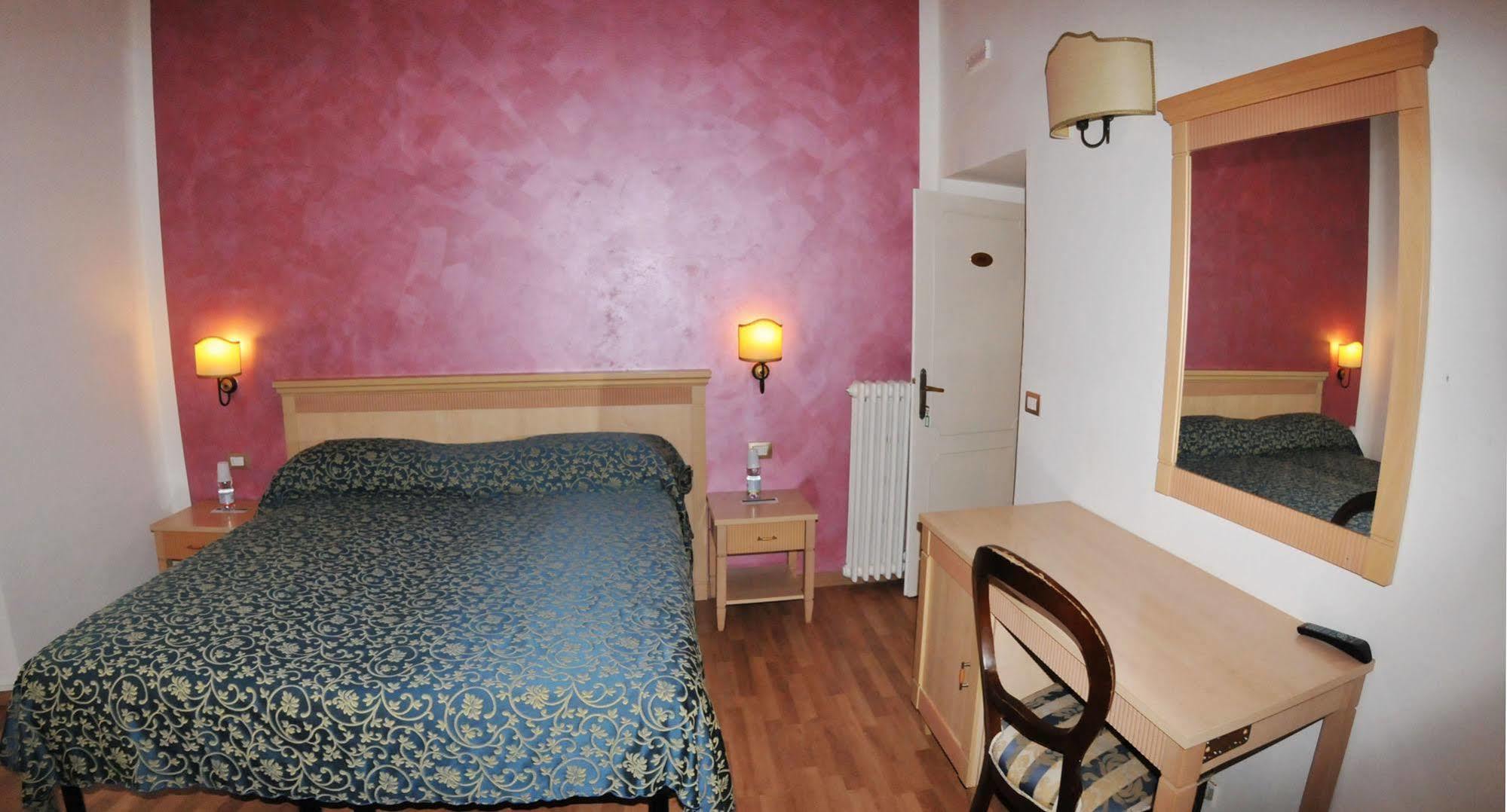 Hhb Hotel Firenze Eksteriør billede